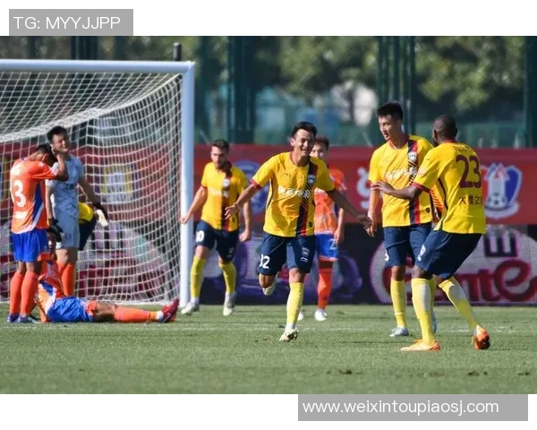 长安联合足球队奋勇争先展现拼搏精神助力城市体育发展新篇章